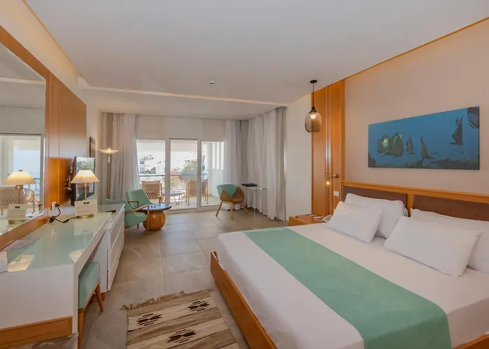Resort Lahami Bay