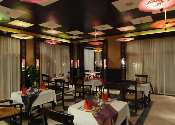 Lahami Bay Resort 4*